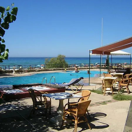 Menigos 43 With Garden Country house Glyfada (Corfu)